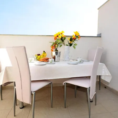 Apartment Lovely In With Wifi *