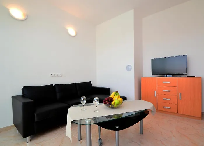 Apartman 2 Bedroom Lovely In